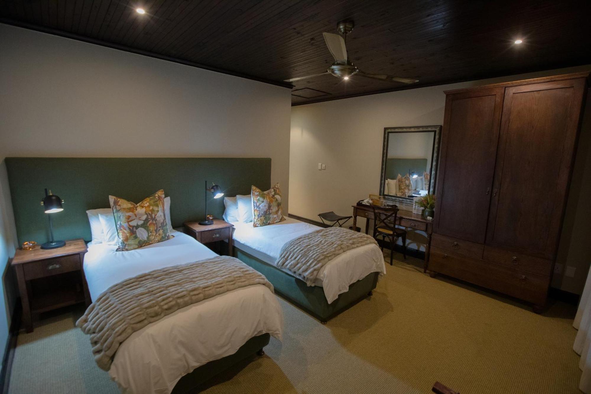 Swartberg Private Game Lodge Oudtshoorn Buitenkant foto