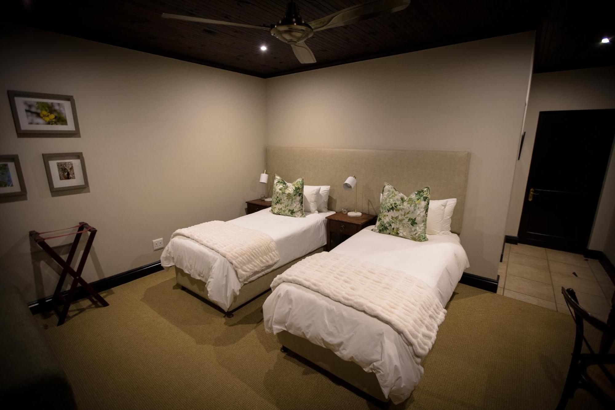Swartberg Private Game Lodge Oudtshoorn Buitenkant foto